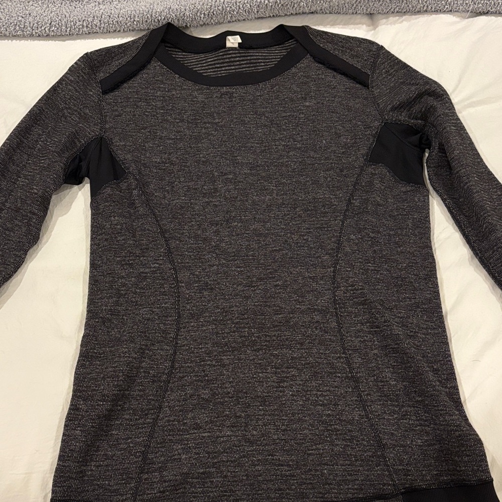 Lululemon black long Sleeve Athletic Top